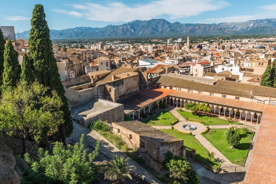 Tortosa: Discover the City. Self-Guided Audio Walking Tour