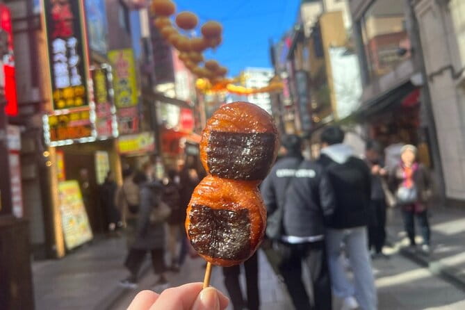 Yokohama Chinatown: Eat and Walking Tour