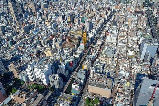 【25 Mins】Osaka Cessna Cruising- Touring the Tsutenkaku and USJ - Aerial Views of Universal Studios Japan (USJ)