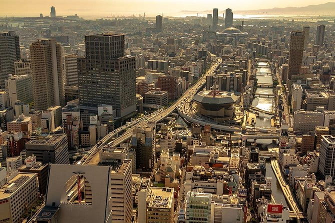 【25 Mins】Osaka Cessna Cruising- Touring the Tsutenkaku and USJ - What to Expect During Your Flight