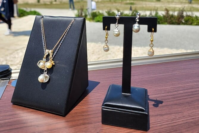 Experience Extracting Pearls From Akoya Oysters osaka - Accessibility and Transportation