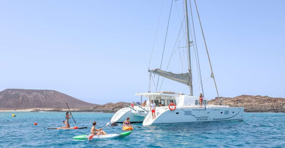 Corralejo: Adults-Only Catamaran Day Trip to Lobos Island - Itinerary and Activities