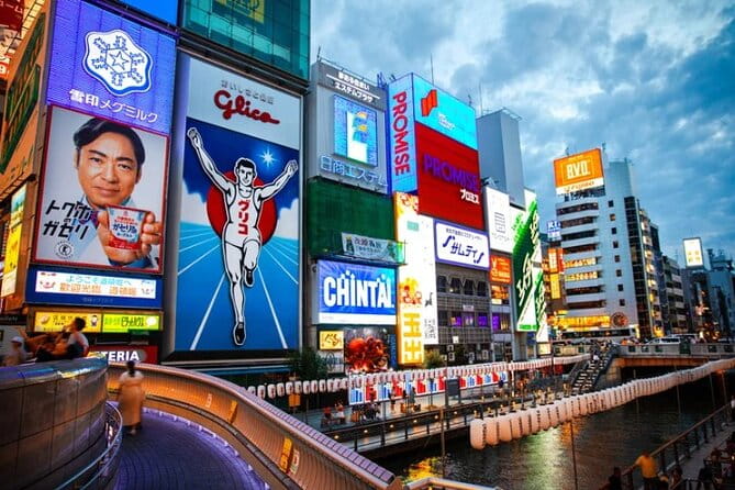 【Local Spots!】Osaka Walking Tour Osaka Castle Shinsekai and Namba - Accessibility and Participation