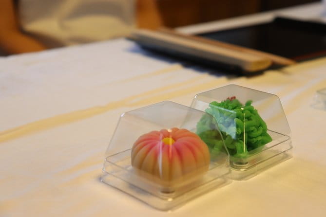 Experience of Making Sweets Taught by Professionals Local Tour & Guide - Review Ratings and Customer Feedback