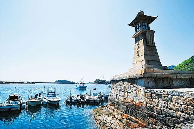 Fukuyama/Tomonoura Full-Day Private Tour With Government-Licensed Guide - Transportation and Accessibility