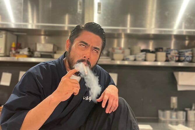 Hidden Local Tokyo Night: Sushi, Sake and Karaoke Tour - Exploring the Vibrant Nightlife