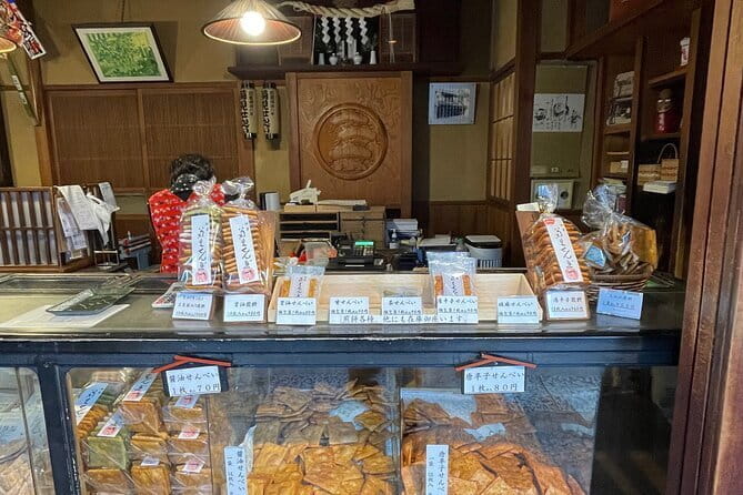 Japanese Dessert & Sake Pairing & Retro Tokyo Walk W/ Local Guide - A Taste of Tradition: Japanese Desserts