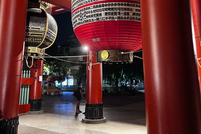 Tokyo: Asakusa Night Waling & Food Tour - Highlights of the Tour Experience