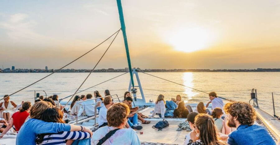 Valencia: Catamaran Cruise With Sunset Option - Cruise Experience