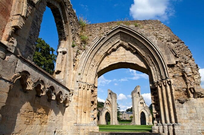 2 DAY TOUR | Jurassic Coast, Glastonbury, Stonehenge & Salisbury - Transportation and Comfort