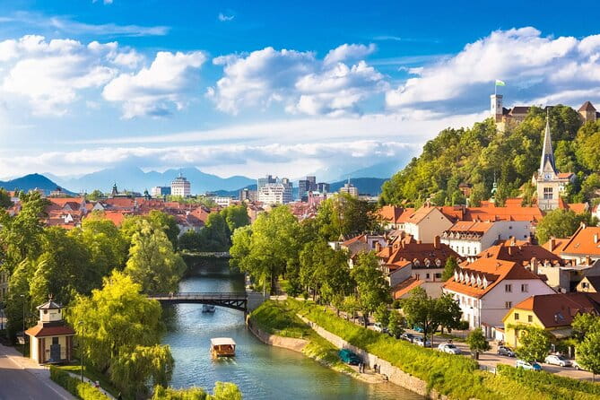 2 Hours Ljubljana Private Walking Tour with a Guide - In-Depth Look at the Itinerary