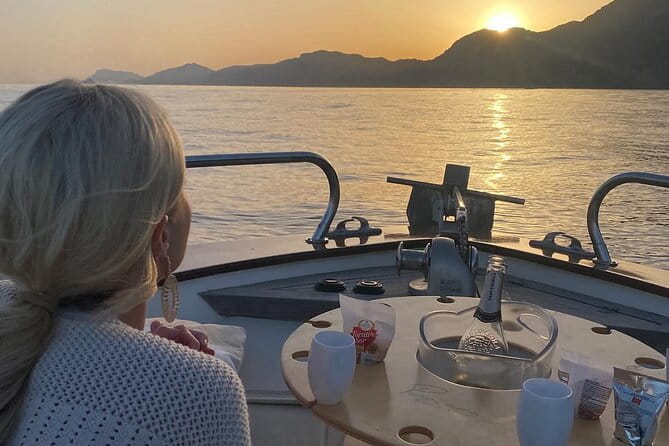 2 Hours Sunset Cruise of Positano - The Itinerary: What to Expect