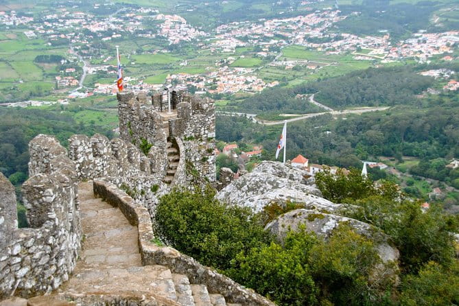 3-Night Private Tour of Lisbon, Sintra, Cascais, Estoril, Sesimbra and Arrábida - Exploring Lisbon’s Core: Alfama, Jeronimos, and More