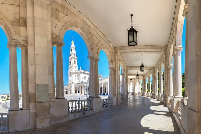 3 Tours Private / Tour SINTRA Second Day Tour FÁTIMA Third day Tour LISBON - Day Three: Lisbon’s Historic and Cultural Heart