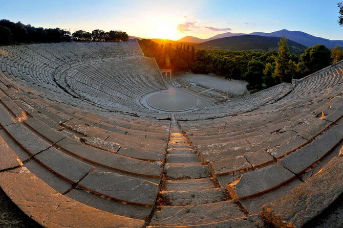 4-Day Classical Tour Greece: Epidaurus, Mycenae, Olympia, Delphi, Meteora - Day 2: Olympia and the Drive to Delphi