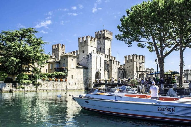 4-Day Italian Lakes Tour from Milan - Transportation, Group Size, and Overall Value