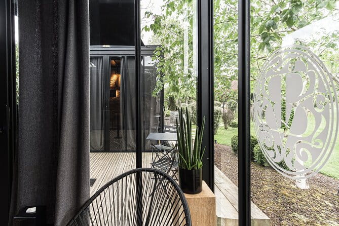 45 Minute Beauty Parenthèse Facial Treatment in Burgundy - Practical Tips for Your Visit