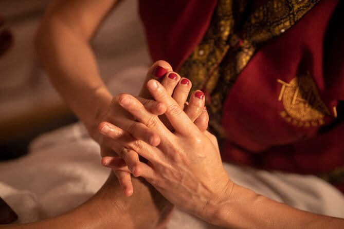 60 min Foot and Leg Massage at THAI SPA MASSAGE BARCELONA - Who Will Love This Experience