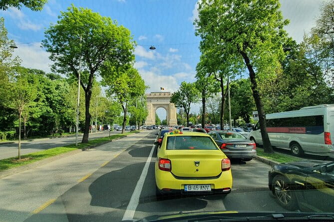 8h Bucharest Communism Tour - Best of Bucharest with Dracula's Tomb - The Contrasts of Calea Victoriei
