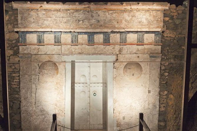 A Journey Through Ancient Makedonia to Sacred Veria - Who Will Love This Tour?