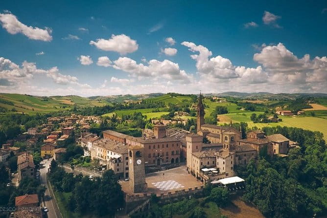 Acetaia Classica - Balsamic Vinegar Factory Tour & Tasting - Exploring Castelvetro di Modena: The Starting Point for Your Balsamic Journey