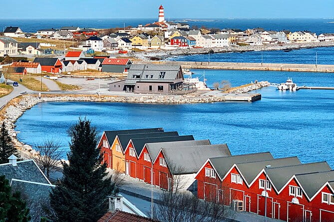 Alesund Sightseeing tour Vikings islands by minibus, 4 hours. Private tour - FAQs