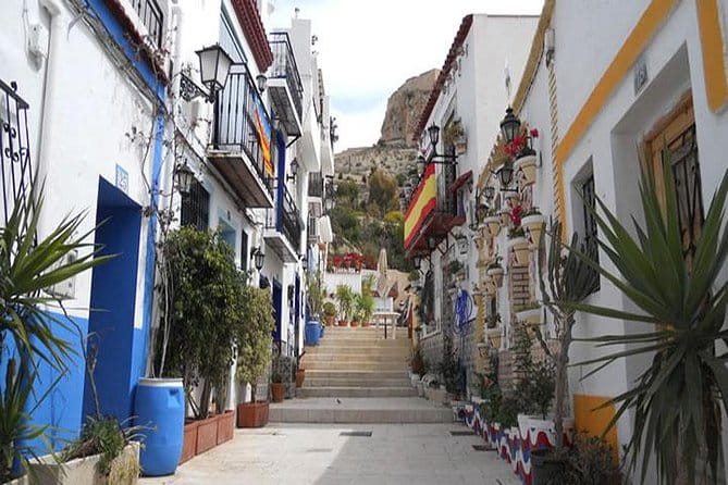 Alicante Half Day Private Tour with Transfers - FAQ