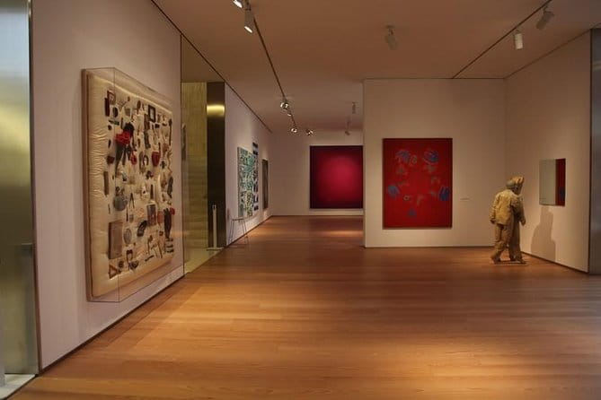 Alicante through its museums with an aperitivo - Price and Logistics