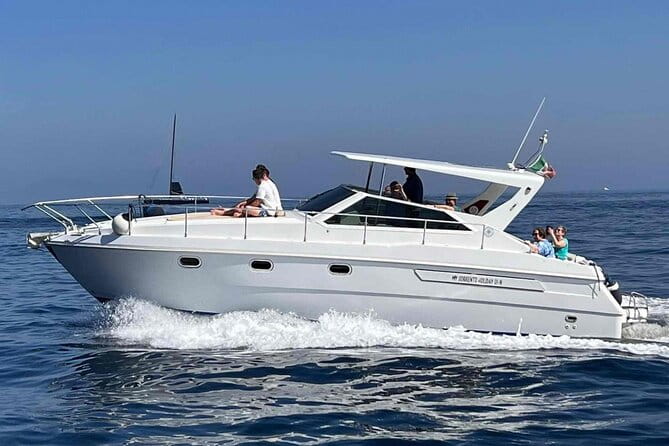 Amalfi coast private boat tour from Sorrento - 7 hours - The Marvel of Punta Campanella & Li Galli