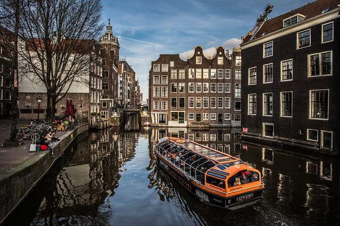 Amsterdam 4 Hours Private Photo Walk - The Experience Itself: What to Expect and How It Feels