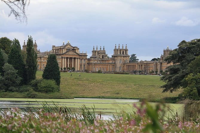 Blenheim Palace Guided Tour (with or without additional tour of Oxford city) - Exploring Blenheim Palace: A Close-Up