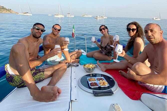 Boat excursions in the Bay of Taormina and Gardens on a private basis - What’s Included and What to Bring