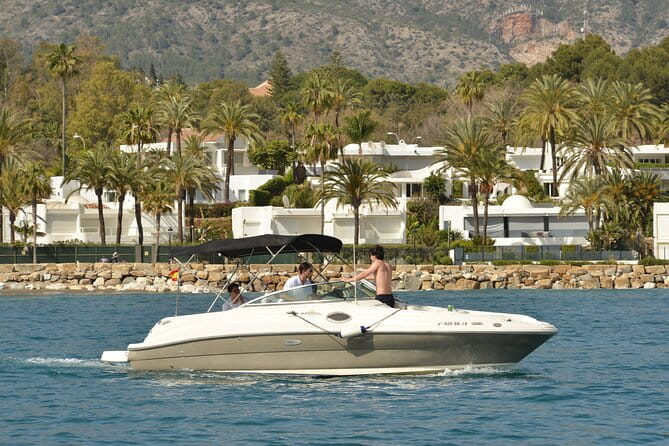 Boat Navigation Sea Ray 7 or 11 Passengers in Marbella - Who Would Love This Experience?