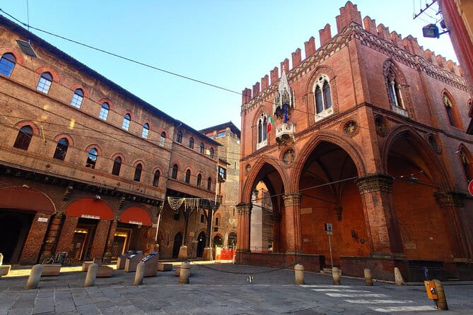 Bologna Murder Mystery: Self-Guided City Quest - Who Will Love This Experience?
