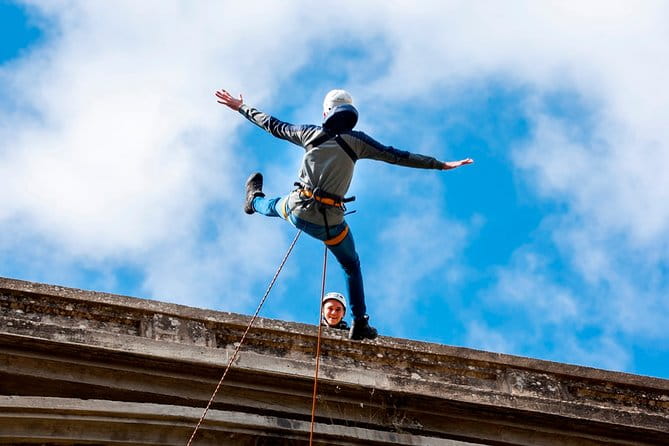 Bungee jumping over the Gállego River - Who Should Consider This?