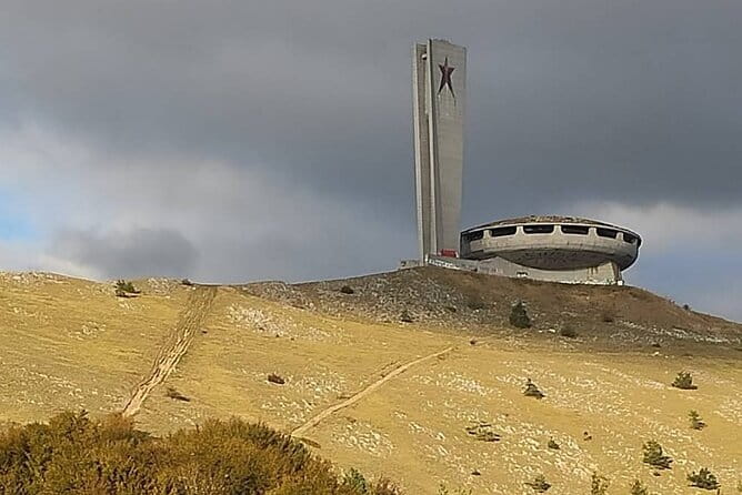 Buzludzha Monument and Tsarevets Fortress in Bulgaria Private - FAQ