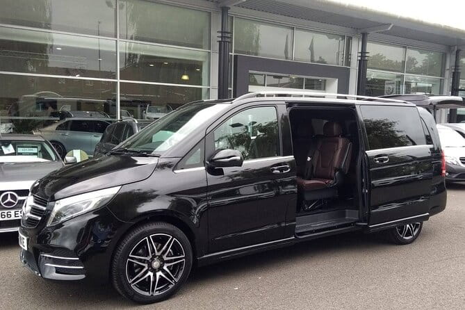 Chauffeur Limo Transfer Services from Heathrow Airport To London - Price and Logistics: What You Need to Know