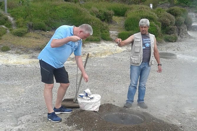 Chef for a day | Boss for a day (Min. 4 Participants) - Cooking by the Lagoa das Furnas