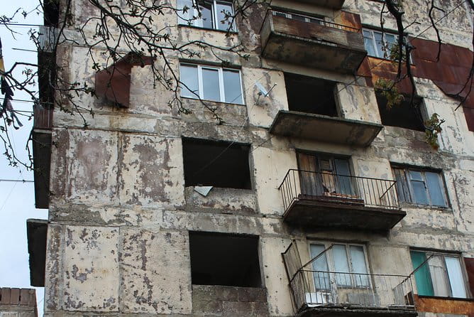 Chiatura. Soviet Past in the present. + Katskhi pillar - An In-Depth Look at the Experience