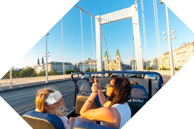 Cinematic Virtual Reality City Tour in a Russian Jeep - The Danube and Parliament: Architectural Marvels in Motion