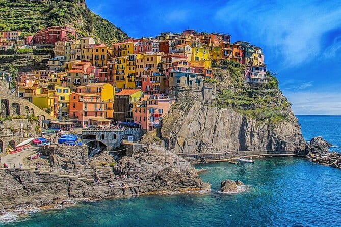 Cinque Terre full day tour with official tour guide - The Value of the Cinque Terre Card & Private Guide