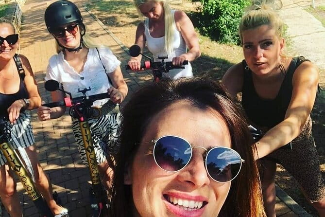 City Local: Weekly rental (7 days) - The Scooters: Power, Comfort, and Safety