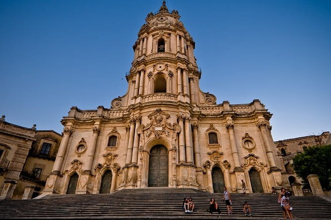 COLORS , FLAVORS and SMELLS IN THE SCENIC BAROQUE of SICILY - The Stunning Beauty of Modica and Its Chocolate Heritage