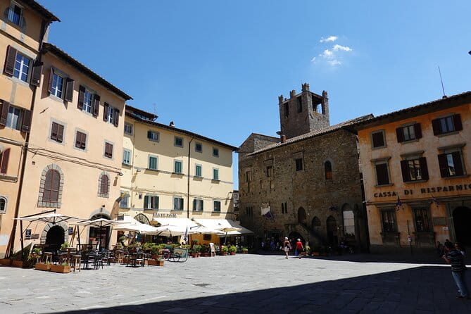 Cortona Private walking Tour under the Tuscan sun - Exploring the Fort and Walls with Panoramic Views