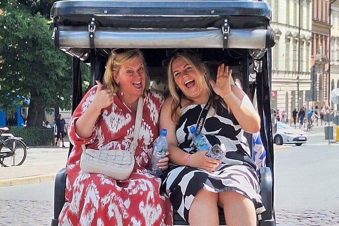 Cracow guided Full tour by Golf Cart-Family Discount - The Sum Up