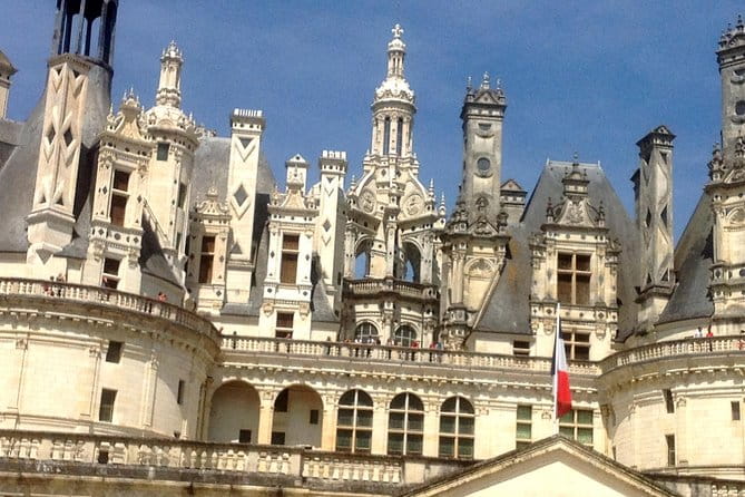 Day at the castles of Chenonceau and Chambord from Blois - In-Depth Look at the Experience