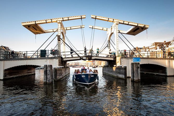 Discover Amsterdam's Canals: Relaxing Open Boat Cruise Adventure! - Final Thoughts