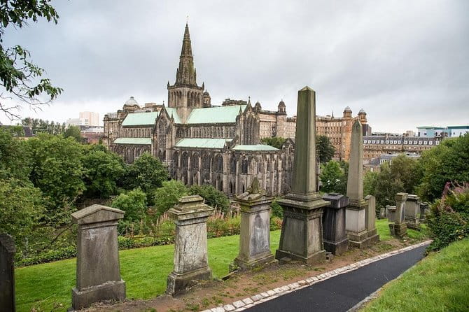 Discover Glasgow. Full day private tour in people carrier. - FAQ