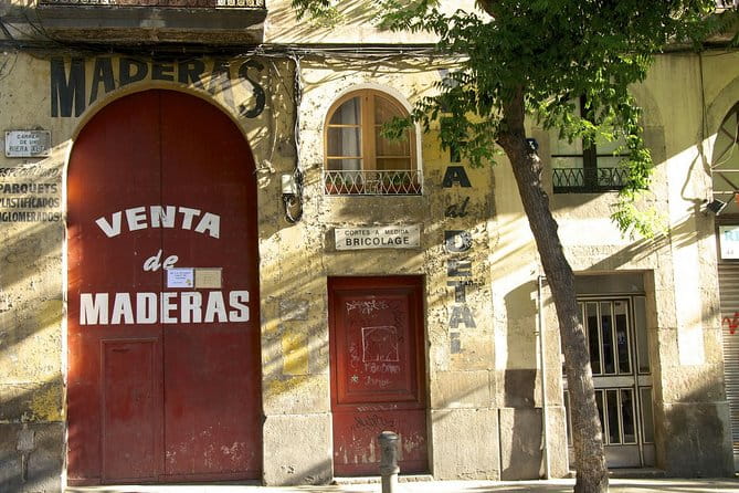 Explore Barcelona's Trendy El Born With A Local Host - The Value of Local Insights and Authentic Experiences