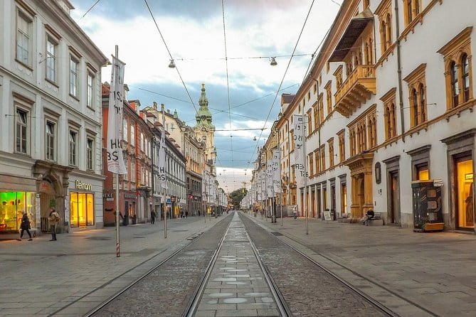 Explore Graz in 60 minutes with a Local - Why This Tour Offers Real Value